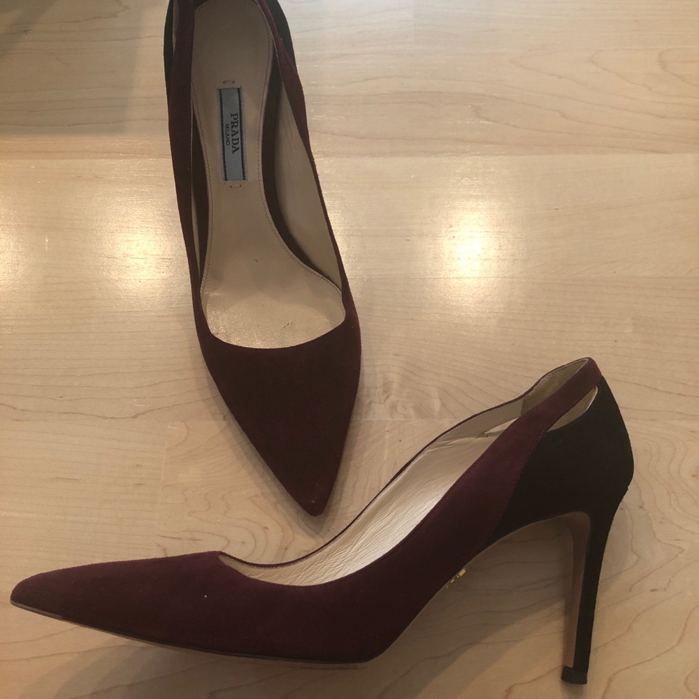 Prada two toned cranberry and black suede heel